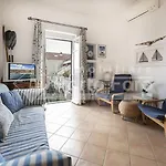17 Centro - Splendido Trilocale Sulla Piazzetta Di Porto Faro Villa Palau