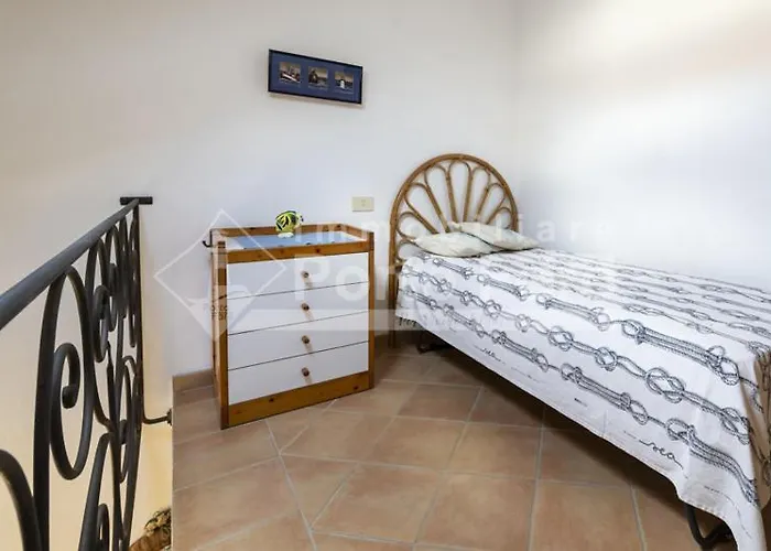 17 Centro - Splendido Trilocale Sulla Piazzetta Di Porto Faro Villa