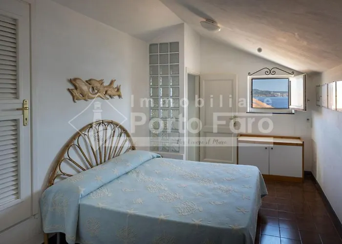 Villa 17 Centro - Splendido Trilocale Sulla Piazzetta Di Porto Faro